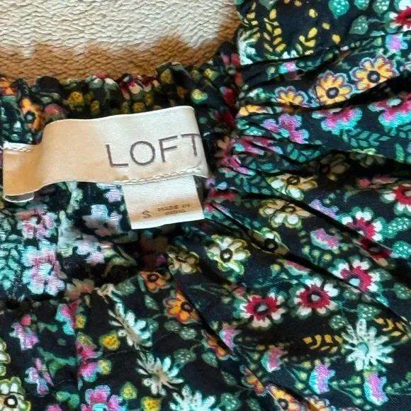 LOFT Ruffled Black Floral 3/4 Sleeve Feminine Blouse  Cotton Tie Back Top - Picture 8 of 13